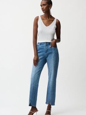 NWT Joseph Ribkoff Slim Leg Jeans With Rhinestone Detail 261954